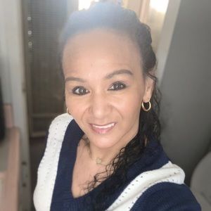 Meet your Posher, Laura ann
